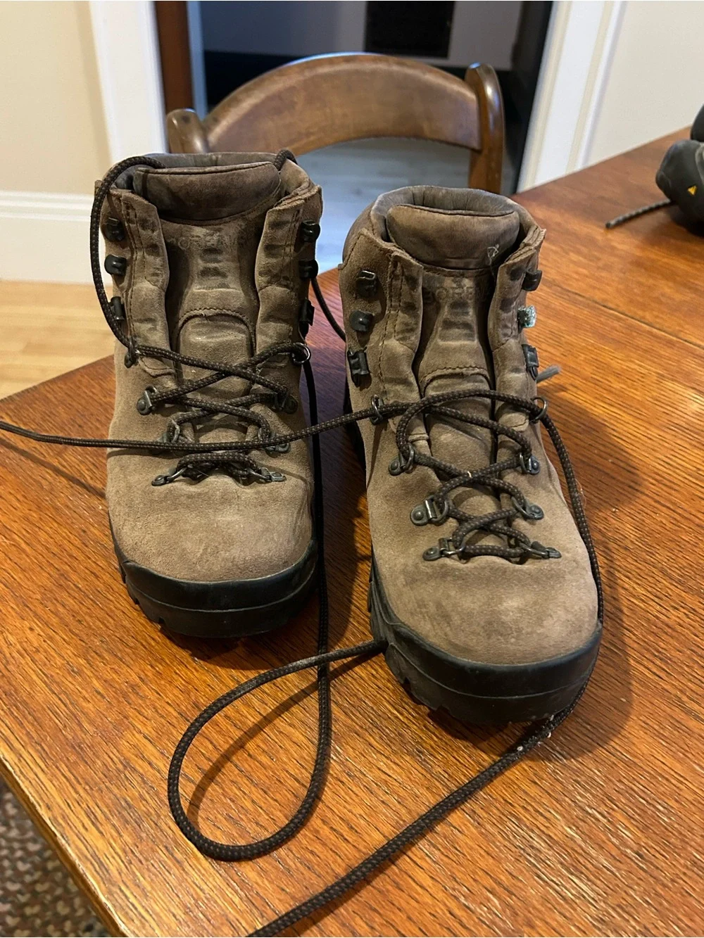 Women’s Brown Suede Hiking Boots - Rugged Outdoor Support